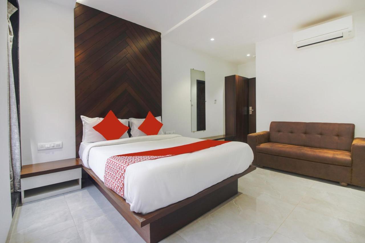 Hotel Flora Suites Mumbai  Buitenkant foto