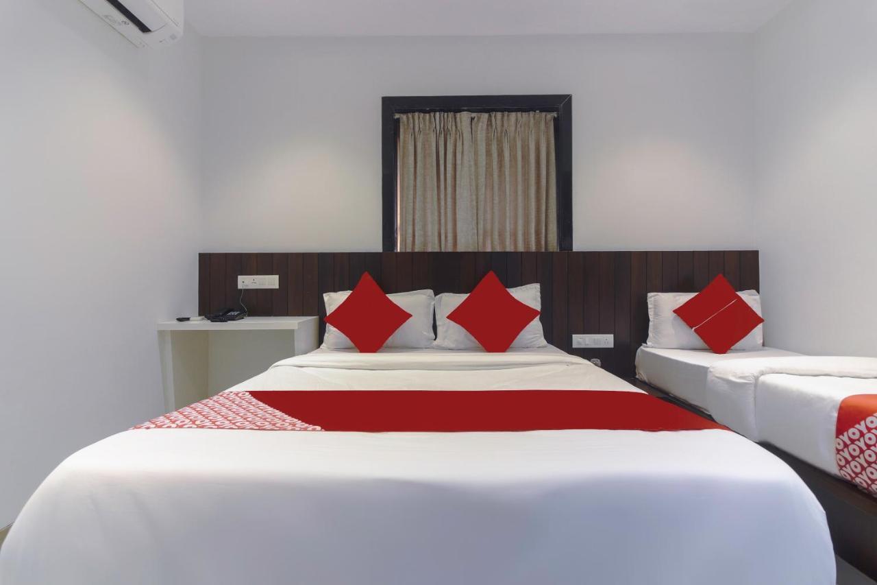 Hotel Flora Suites Mumbai  Buitenkant foto