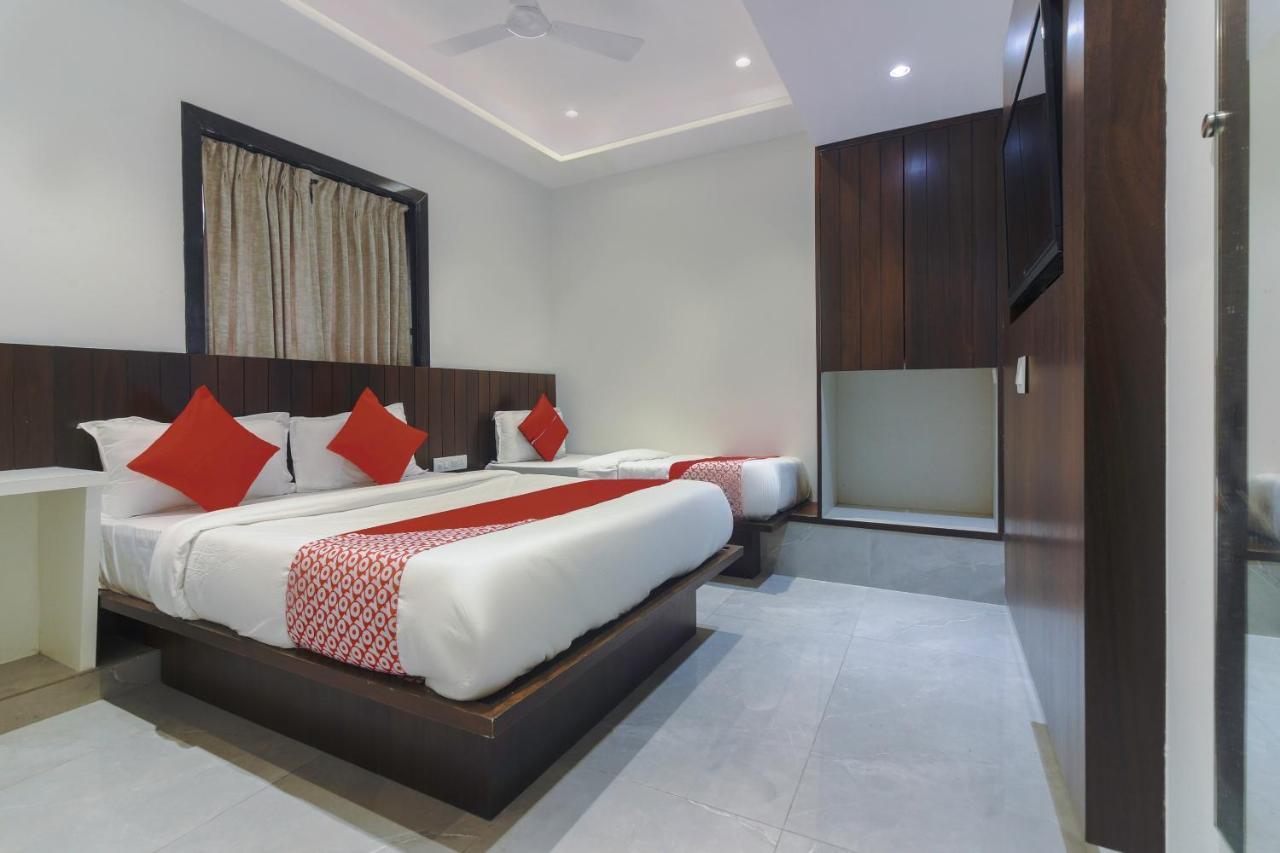 Hotel Flora Suites Mumbai  Buitenkant foto