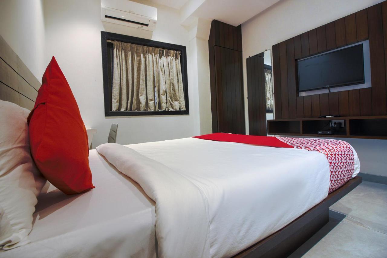 Hotel Flora Suites Mumbai  Buitenkant foto